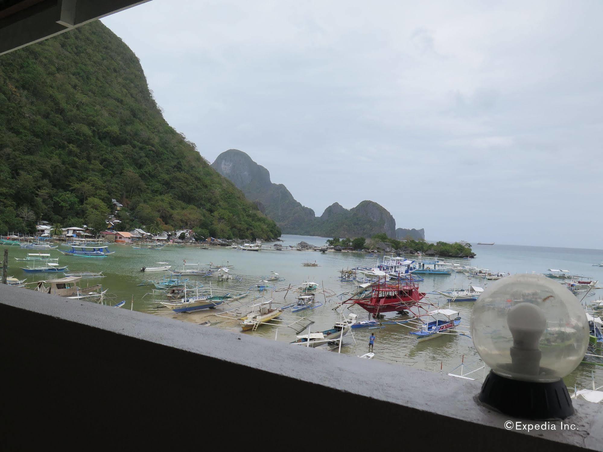 Dayunan Tourist Inn El Nido Exterior foto